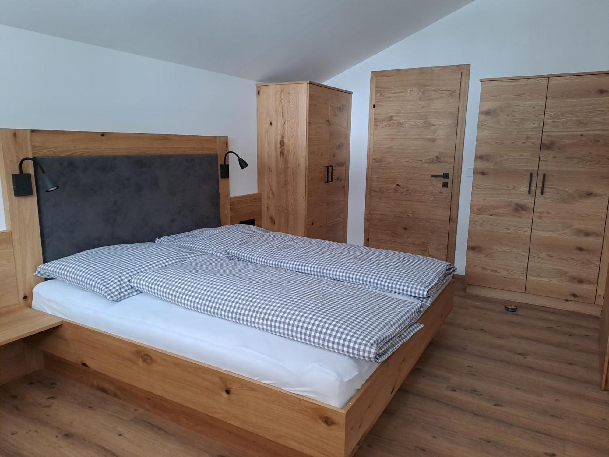 קליינארל Zimmer & Appartements Schwarzenbacher Sonja & Konrad מראה חיצוני תמונה